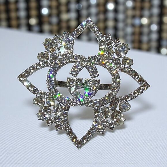 Gucci Interlocking GG Silver Crystal Multi Finger Ring - Picture 2 of 6